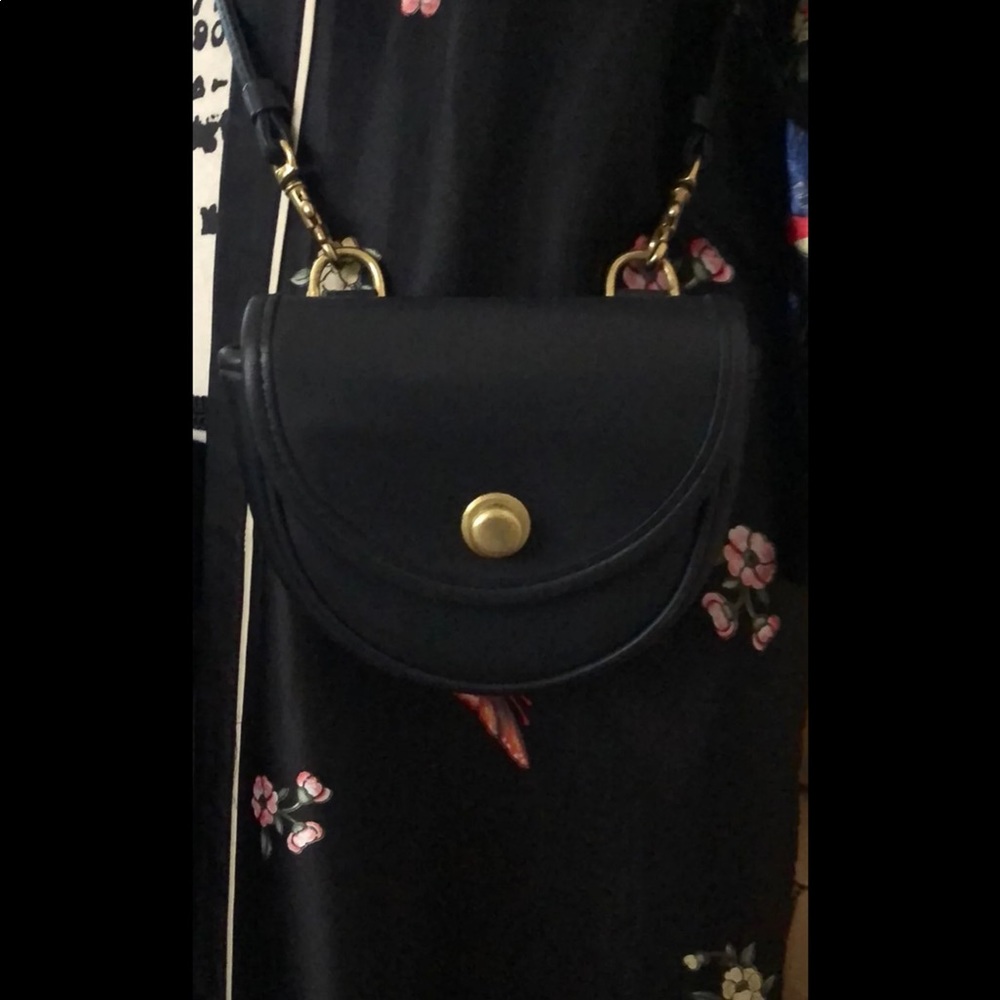 Coach purse - Picture 1 of 3